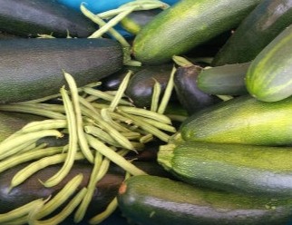 Bučke, kumare in fižol v strokih